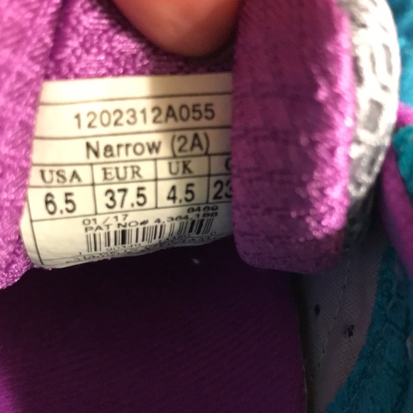 Brooks GTS 17 - Picture 8 of 8